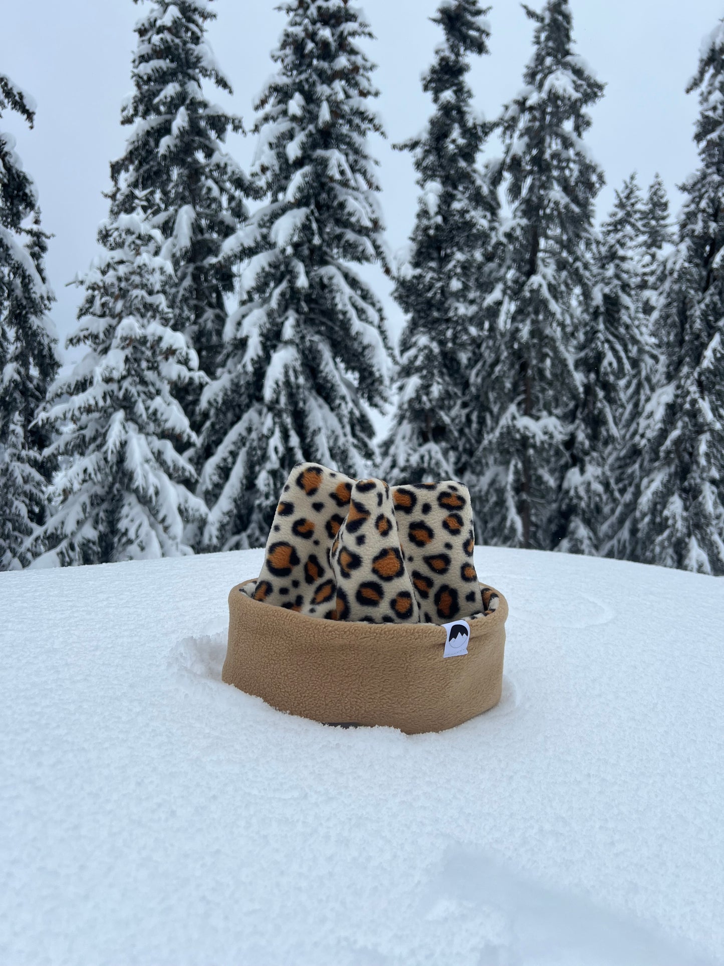 Leopard w/ Caramel