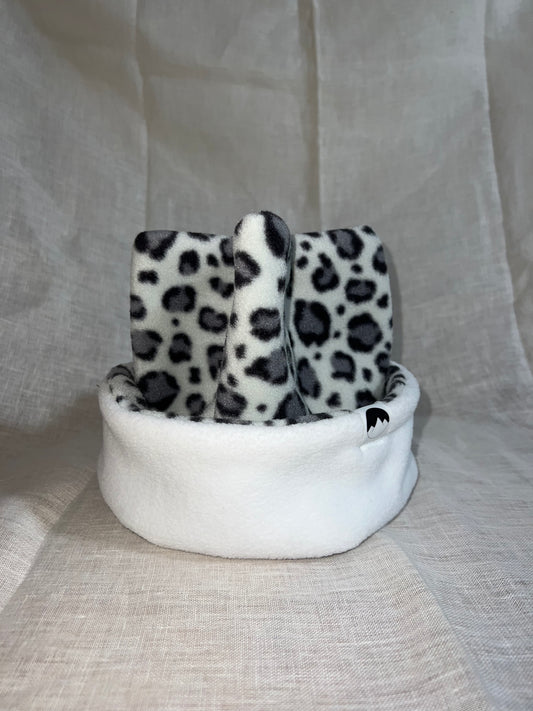 Snow Leopard/White